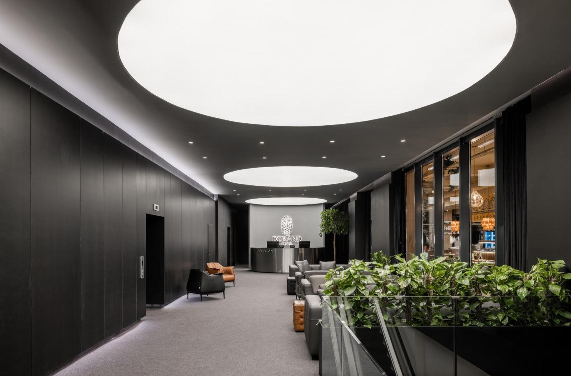 Derand Hotel Pristina Exterior foto